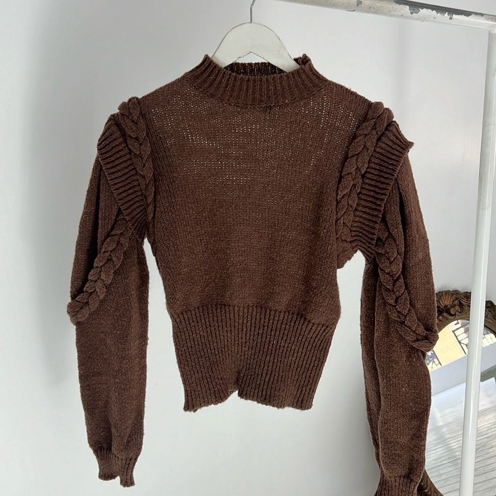 Line and Dot sweater